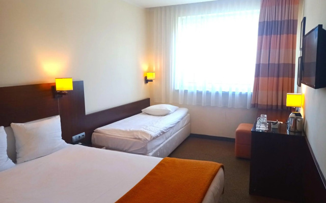 DeSilva Inn Katowice Airport