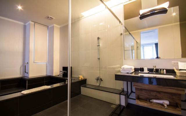 No. 9 Hotel