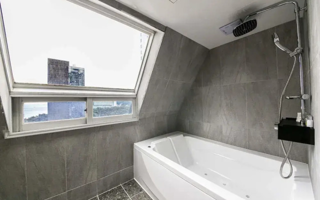 Haute Hotel Haeundae