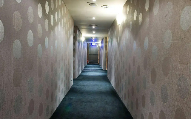 H.M.Hotel