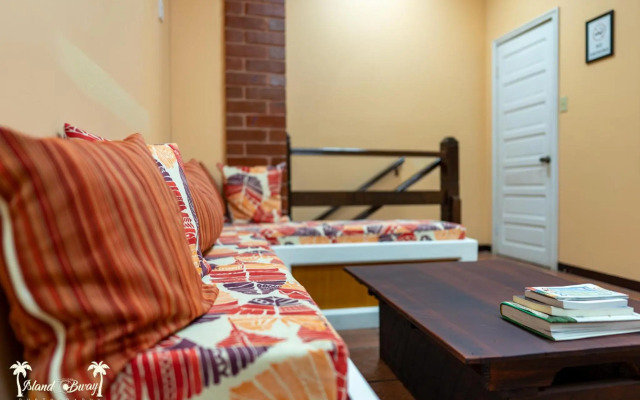 Yellow Belly Backpackers