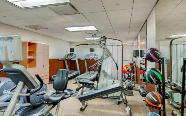 Newseum Residences At Penn Ave Execustay