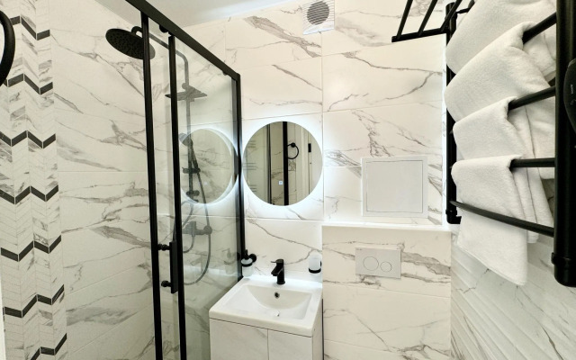 Апартаменты на Черняховского 12