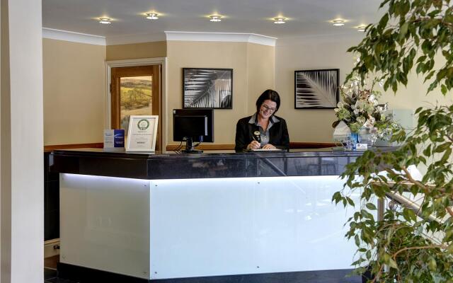 Best Western Plus Milford Hotel