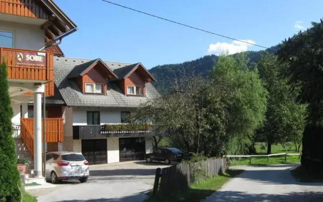 Hrominc Guest House