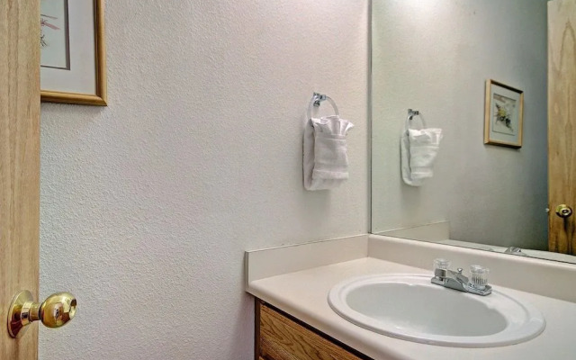 River Mtn Lodge W219