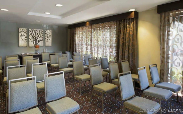 Hampton Inn Atlanta-Mall Of Georgia