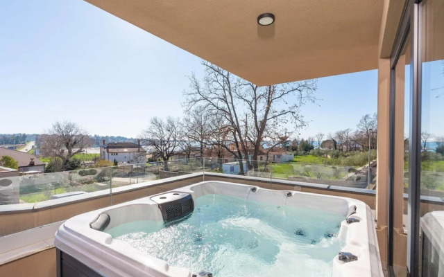 Villa Penthouse Apartment With Bubble Bath