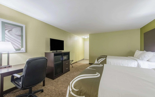 Quality Inn & Suites Hotel Muncie