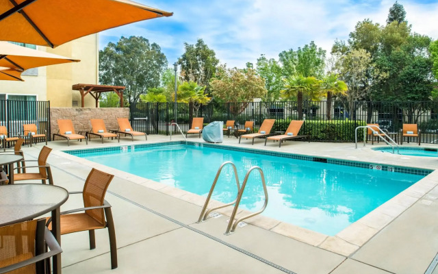 Courtyard by Marriott Sacramento Cal Expo