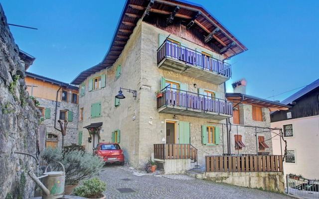 Villa Pastoedo Ap. Giallo