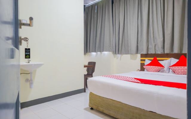 Seven Season Residence by OYO Rooms