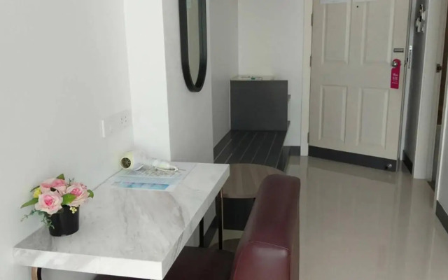 Flipper House Hotel