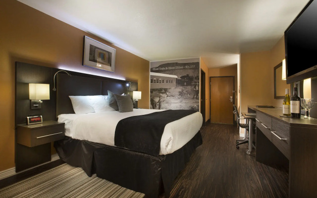 Prospector Hotel and Casino
