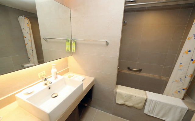 Hoya Hot Springs Resort & Spa