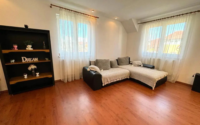 FLH - MIRA Apartments