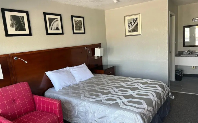 Maple Tree Inn