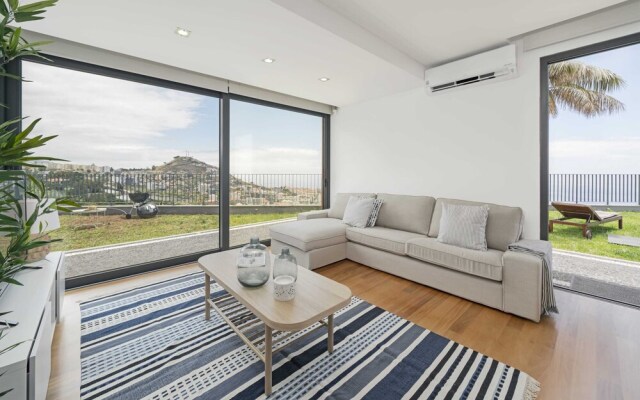 Vila Papagaio Verde by An Island Apart