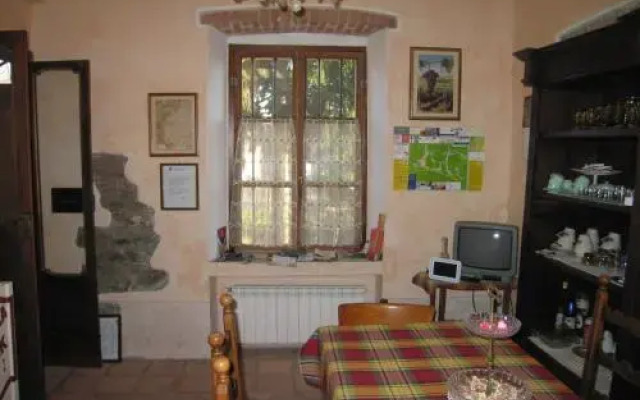 Dalla Magna Livia L&L