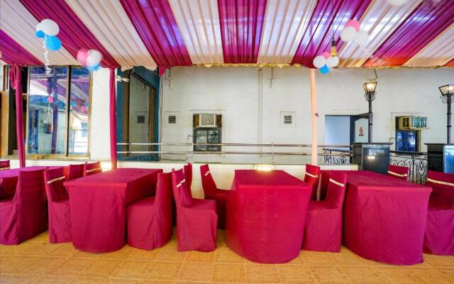 FabHotel Manas Residency