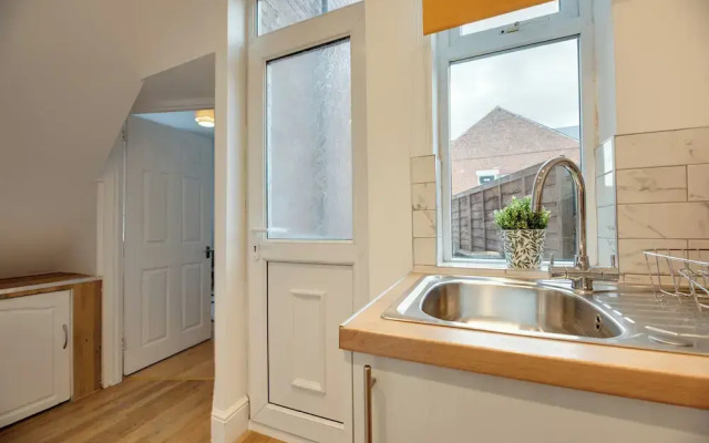 Mauve Modern 3-Bedroom Home in Newcastle