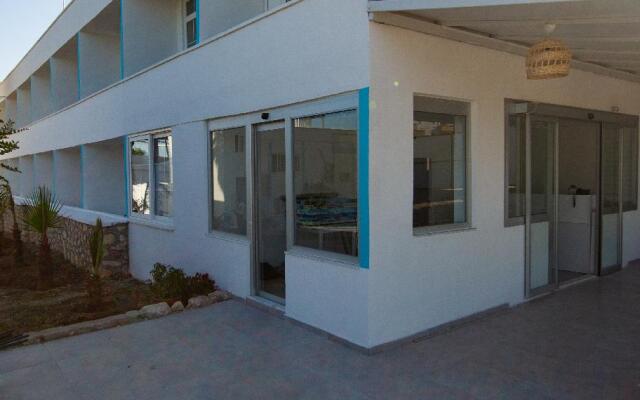 Mojo Otel Beach