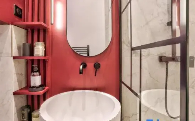 NEW! Eiffel Tour Splendid 2BR apt in Paris