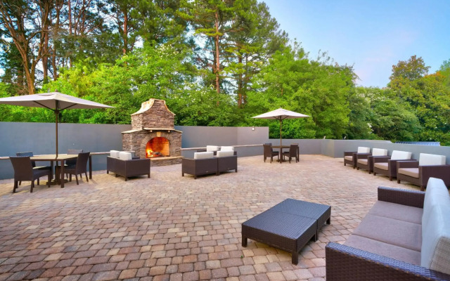 Courtyard by Marriott Charlotte Airport LoSo