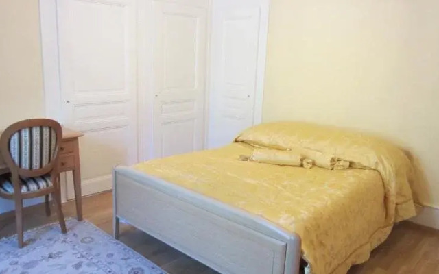 Chambres D'hôtes  La Petite Rochette