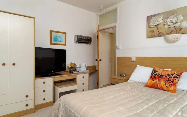 Torland Seafront Hotel