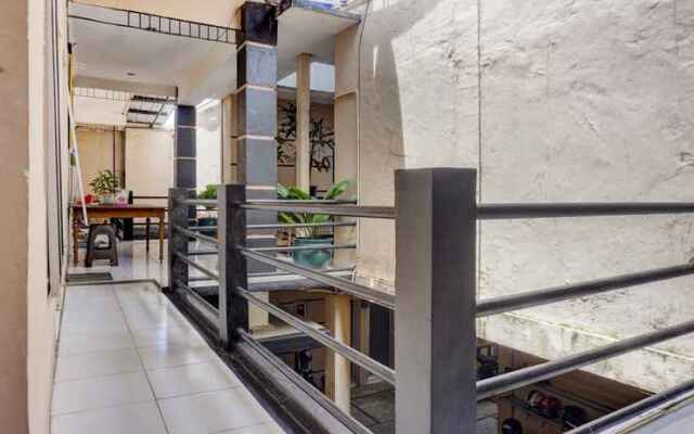SPOT ON 90146 Sugianto Guesthouse Syariah