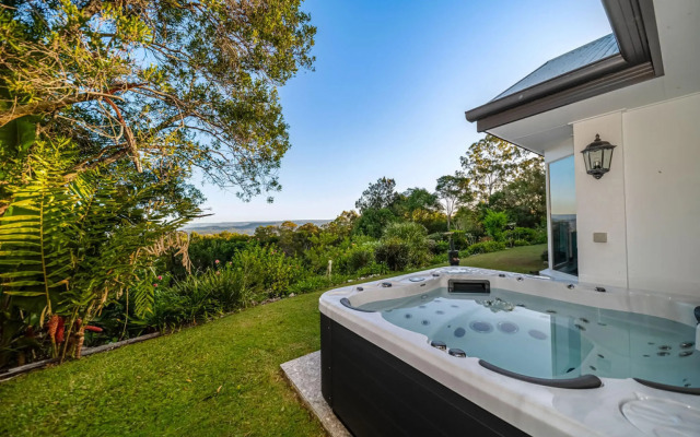 Ninderry Manor- Magical Sunshine Coast Escape