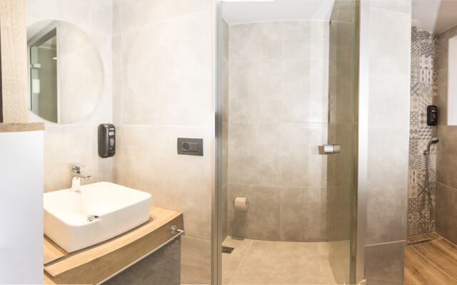 Casa Blu - Adults Only by Checkin