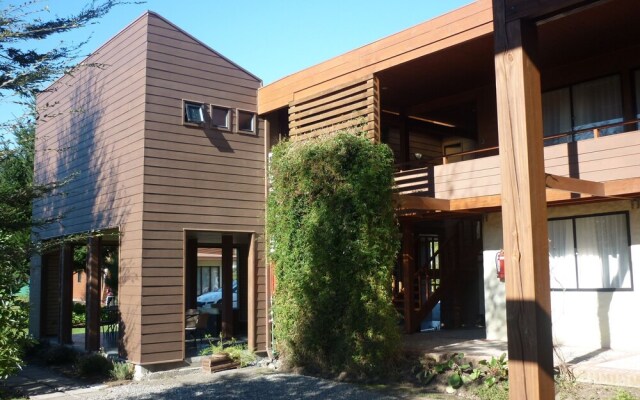 Hotel y Apart Dos Castaños