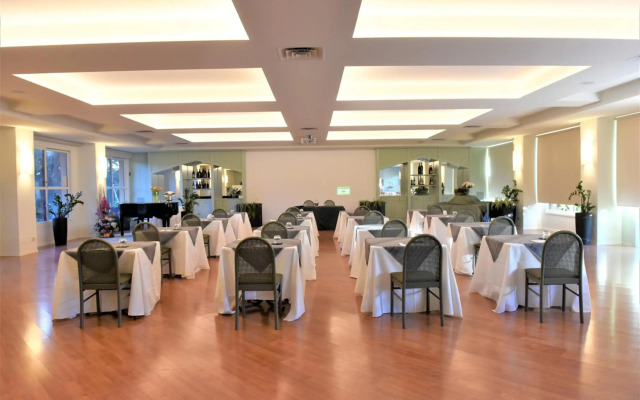 Brianteo Hotel And Restaurant