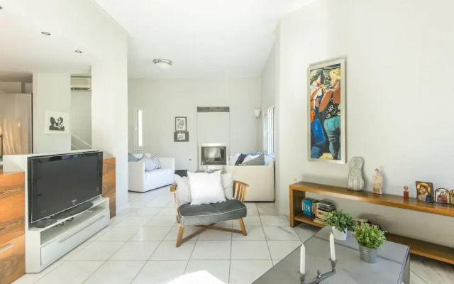 Villa Azzuro by JJ Hospitality