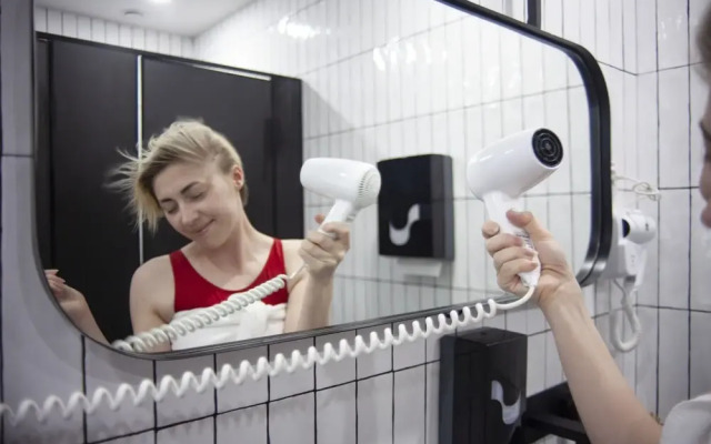 AV capsule hotel & hub