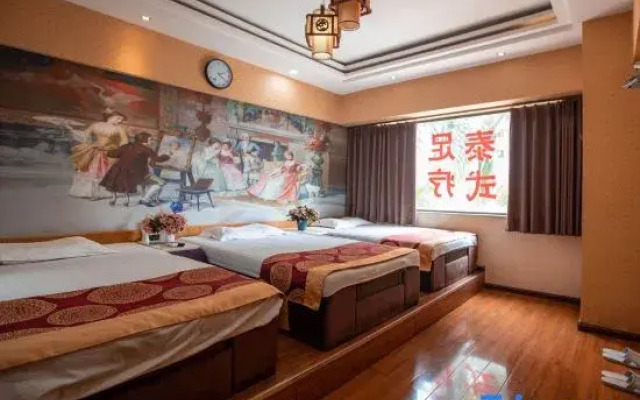 Greentree Alliance Xishuangbanna Peacock Lake Hotel