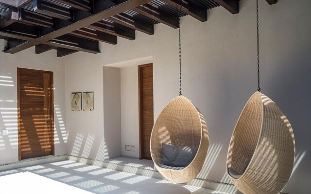 Sunny Vacation Villa 66