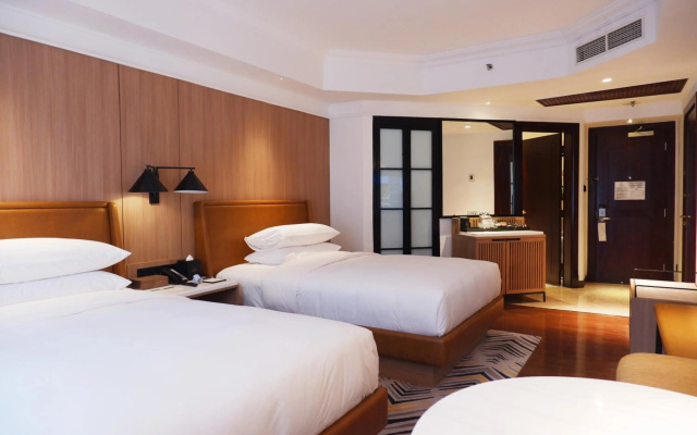 Sheraton Jakarta Soekarno Hatta Airport – Guest Rooms – Tangerang