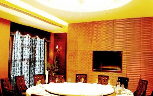 Jinlong Yufeng Hotel