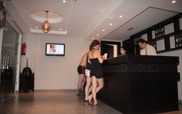 Hotel Tropicana Club & Spa