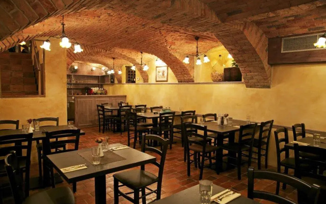 Apartments Hiša Pod Gradom