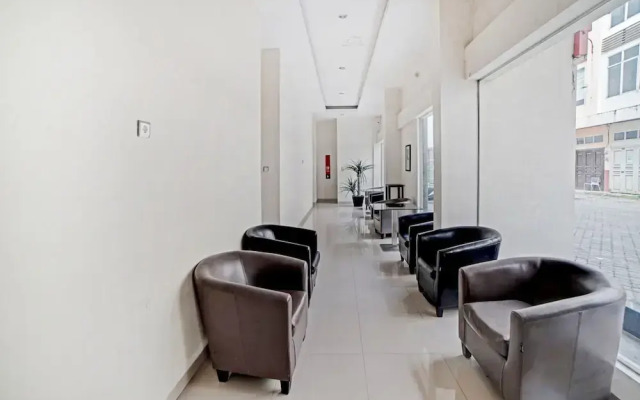 OYO 3051 Stm Suite