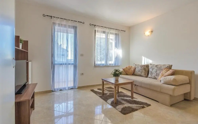 Amazing Home in Pula With Wifi and 2 Bedrooms