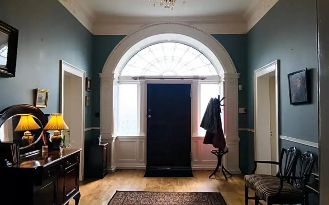 Lissanisky House