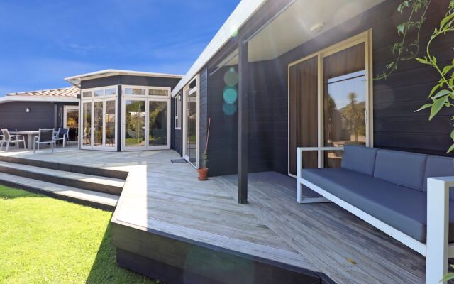 Hideaway in Harrowfield