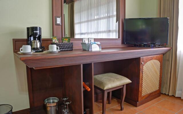 Volcano Lodge Hotel & Thermal Experience