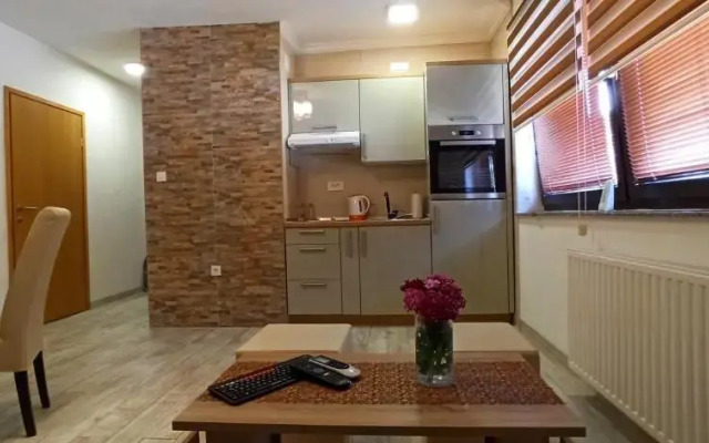 Studio Apartments Una