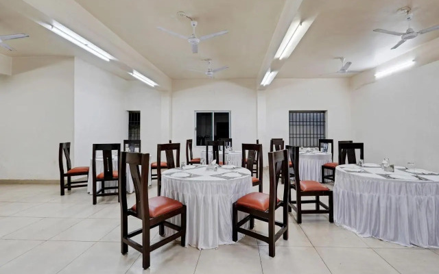 Treebo Aishwarya Grand - 4 km from Promenade Beach